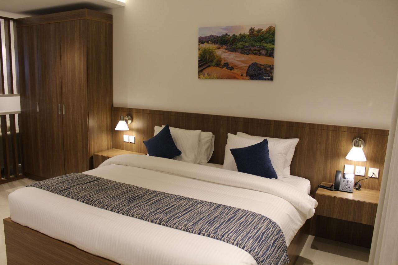 Duqm Express Hotel Bagian luar foto