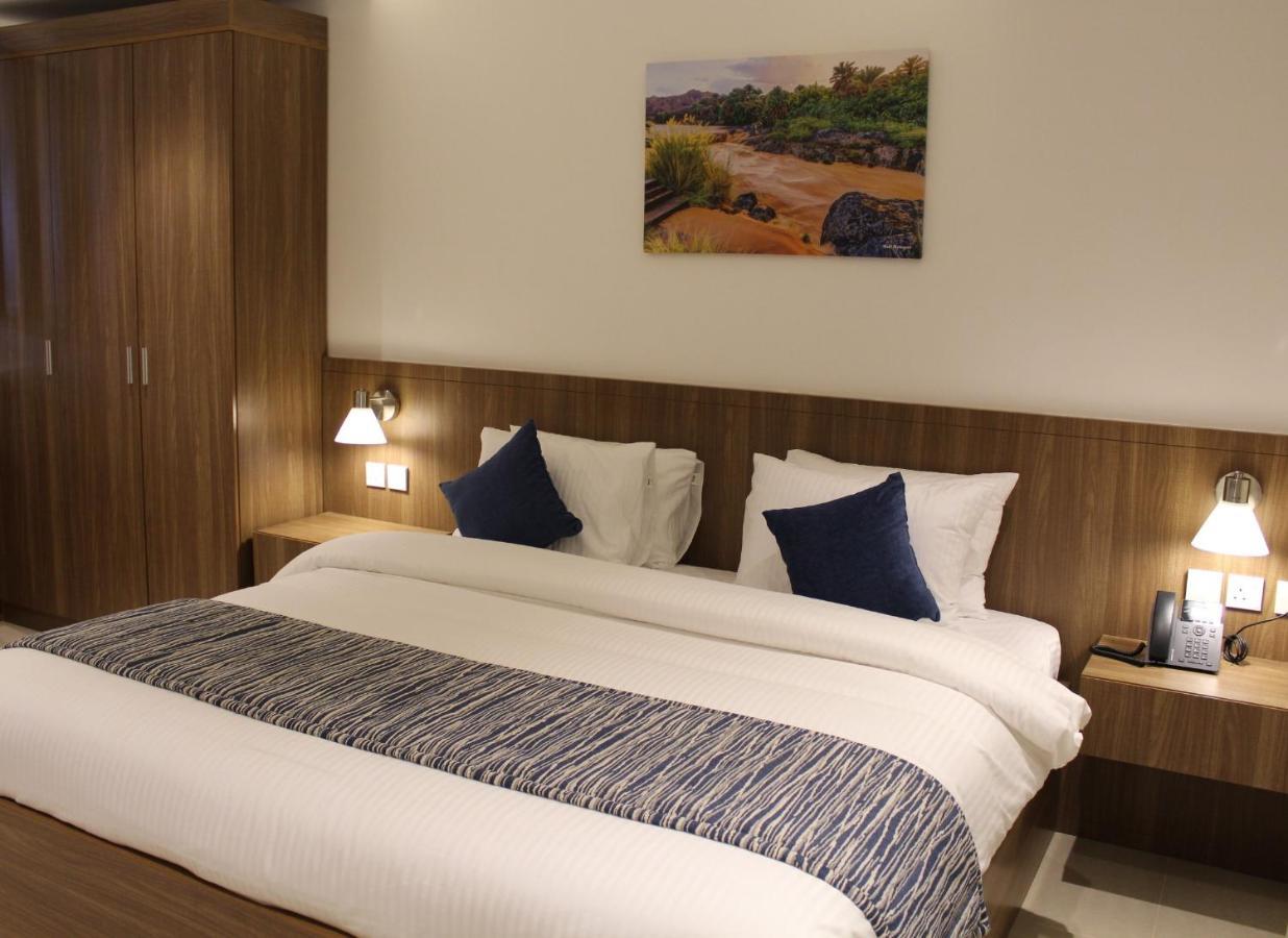 Duqm Express Hotel Bagian luar foto