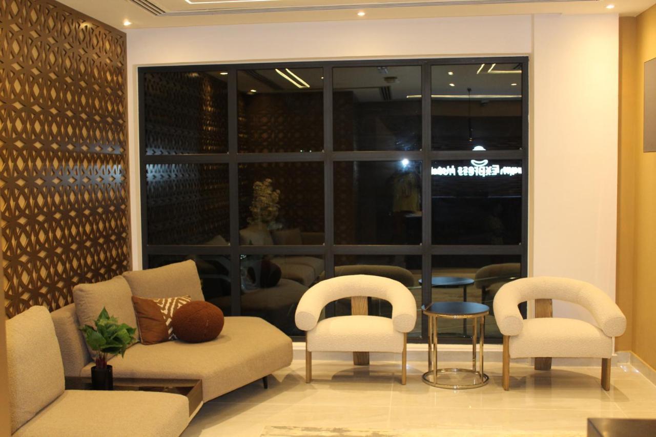 Duqm Express Hotel Bagian luar foto