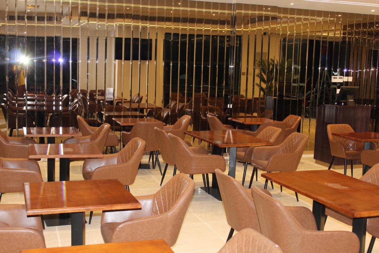 Duqm Express Hotel Bagian luar foto